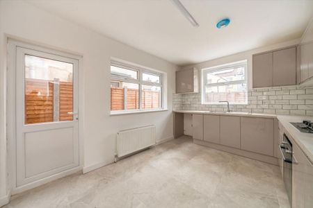 4 bedroom house to rent - Photo 4