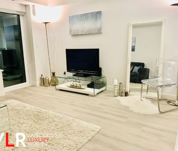 Condo in Vancouver East Side, BC - Photo 2