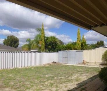 Spacious Home in Ballajura! - Photo 1