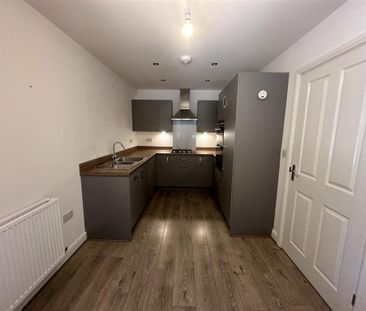 2 bedroom semi-detached house to rent - Photo 5