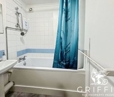 Rookley Court, Linnet Way, Purfleet, RM19 - Photo 4