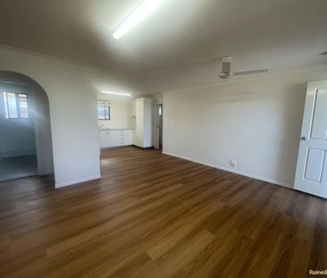 2 BEDROOM LOWSET DUPLEX - BREAK LEASE - Photo 3