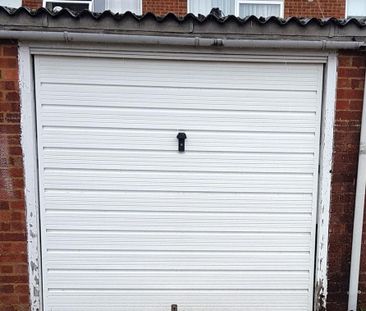 2 bedroom maisonette to rent - Photo 6