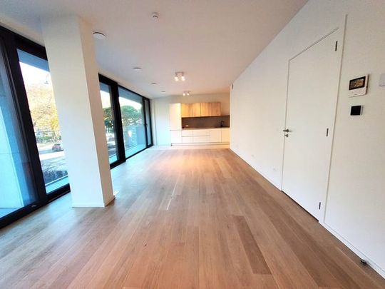 Appartement te huur - Photo 1