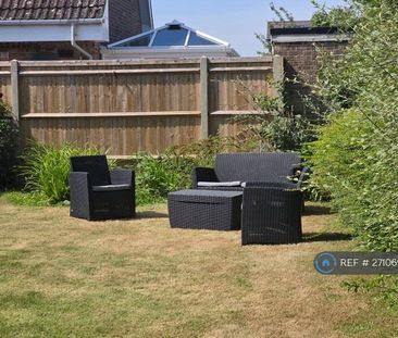 1 bedroom in a house share to rent - Photo 5