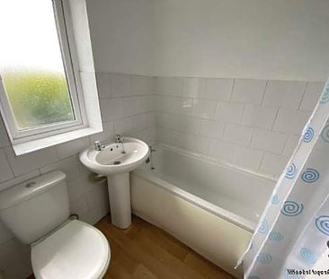1 bedroom property to rent in Oldham - Photo 2