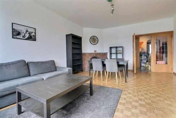 Appartement 2 ch. + cave + grenier + emplacement de parking ext. + garage fermé (OPTION) - Photo 1