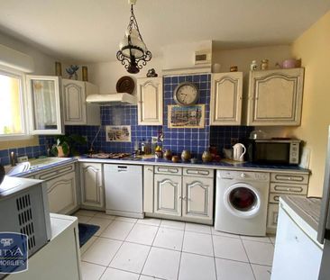 Location Maison 4 pièces 84m² CAPENDU 11700 - Photo 4