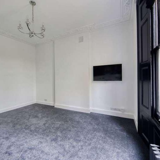 Cromwell Road, Teddington, TW11 - Photo 1