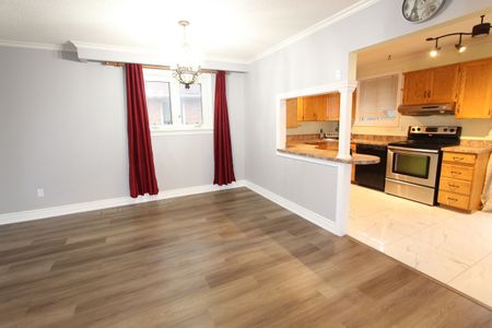 For Lease - 8 Meadowland Avenue, Barrie, Ontario - Photo 5