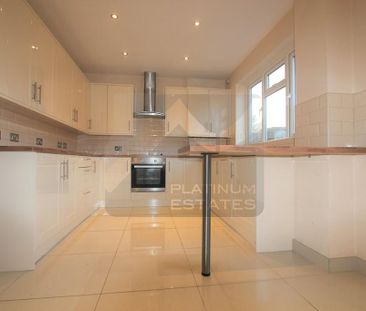 3 bedroom semi-detached bungalow to rent - Photo 3