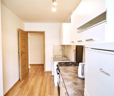 Mieszkanie 3 pokoje, W. Pola, 1 piętro 58.21 m² - Zdjęcie 3