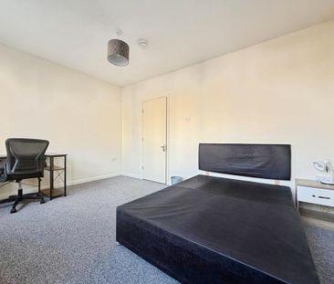 4 bedroom property to rent - Photo 3