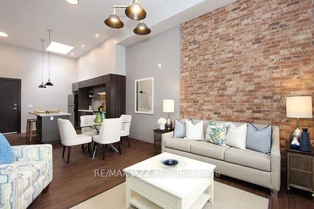 For Lease - 14 1/2 King Street Unit# 302, Oshawa, Ontario - Photo 2