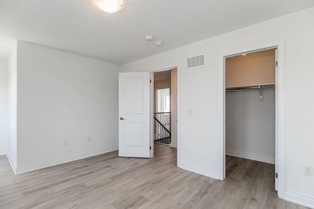 For Lease - 57 Union Boulevard, Wasaga Beach, Ontario - Photo 2