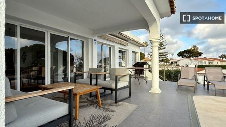 4 room luxury Flat for rent in Mijas, Andalusia - Photo 2