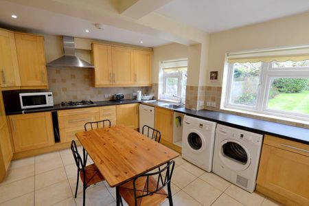 Chanctonbury Way, Woodside Park, London, N12 - Photo 5