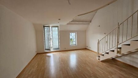Platz für die ganze Familie!! Galeriewohnung mit kleinem Balkon - Photo 2