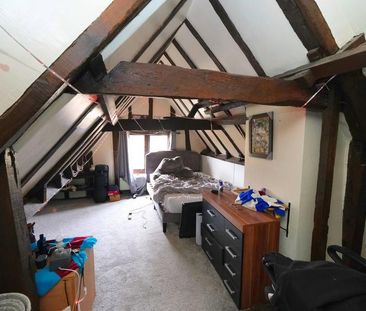 5 bedroom end of terrace house to rent - Photo 2