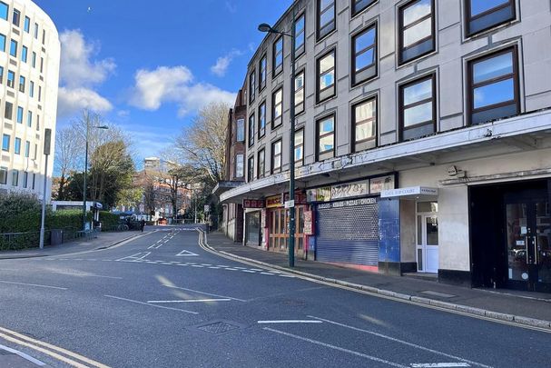 3 bedroom flat to rent - Photo 1