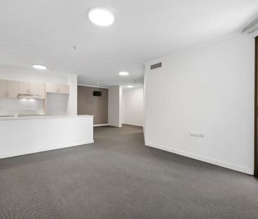 1711/333 Exhibition Street, Melbourne VIC 3000 - Apartment For Rent... - Photo 3