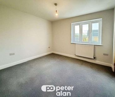 Bryn Meurig, Llanharry, Pontyclun, CF72 - Photo 3