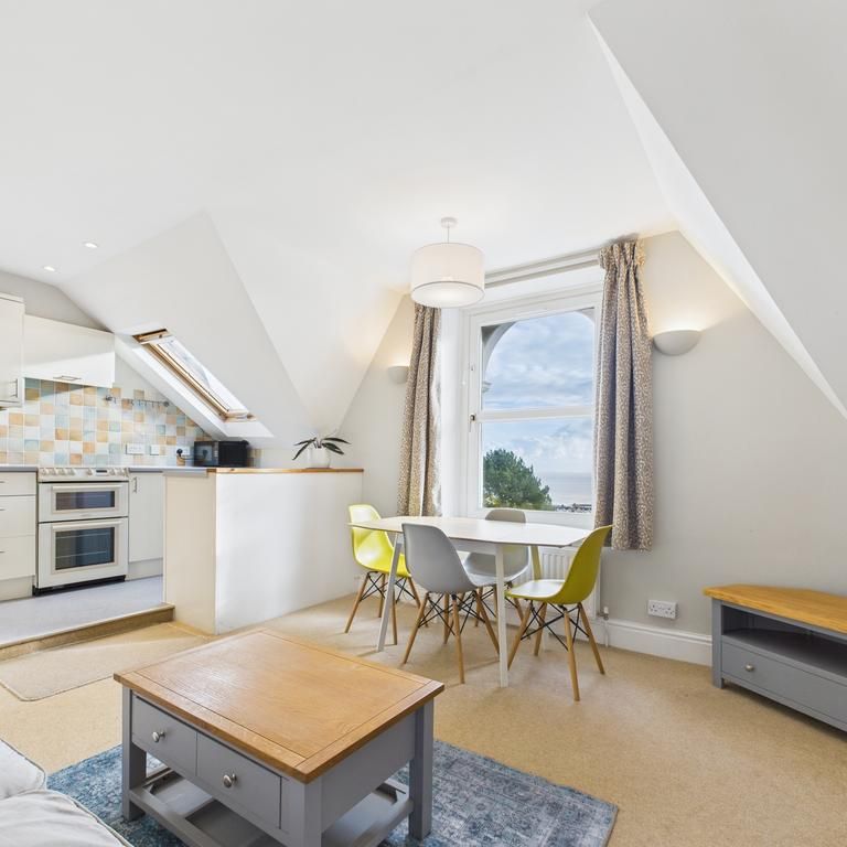 1 bedroom flat to rent - Photo 1