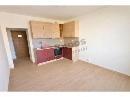 Pronájem bytu 2+kk Uničov - Fotografie 2