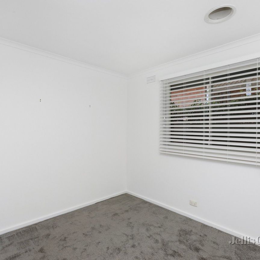 71 Twyford Street, Williamstown - Photo 1