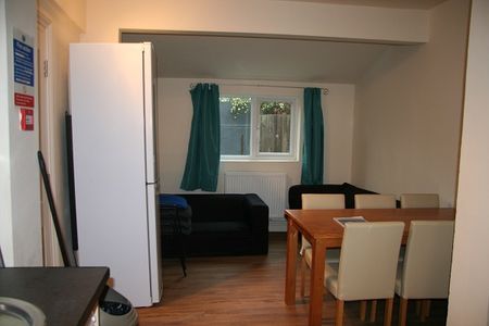 Elizabeth Way, Cambridge, CB4 - Photo 4