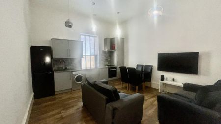 2 bedroom flat to rent - Photo 4