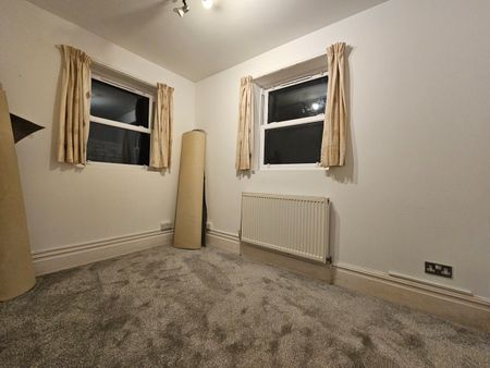 Studio Flat, Lithos Road, NW3 - Photo 3