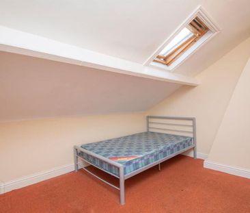 3 Fitzroy Avenue, Belfast, BT7 1HS - Photo 6