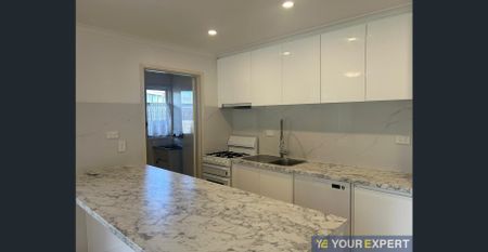 Two bedroom Unit , Close to All local Amenities! - Photo 3