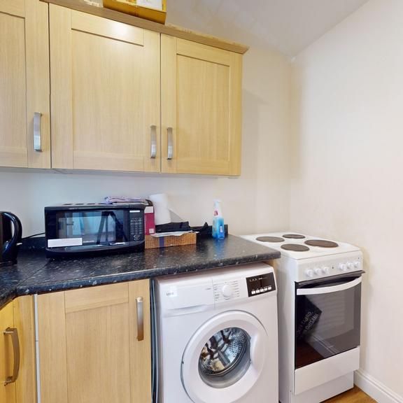 1 bedroom ground floor flat to rent - Photo 1