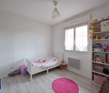 Location Maison 4 pièces 92m² CHAVANOZ 38230 - Photo 6