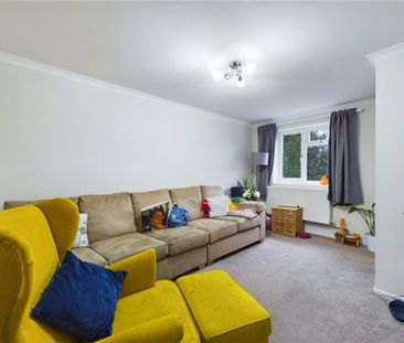 2 bedroom semi-detached house to rent - Photo 6