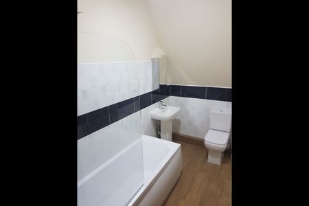 1 Bed Flat, Alexandra Road South, M16 - Photo 2