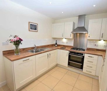 4 bedroom detached house to rent - Photo 5