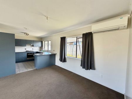 27 Milson Drive, Papakura, Auckland - Photo 4