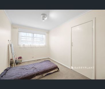 52 Sweet Gum Avenue, Narre Warren, Vic 3805 - Photo 4