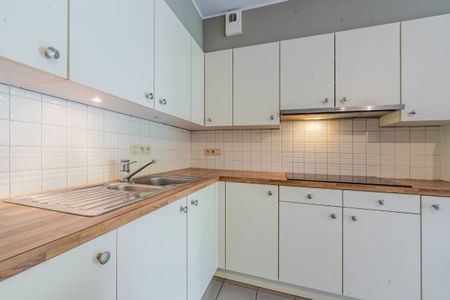 Ruime 3 slaapkamer woning met garage en tuin - Photo 3
