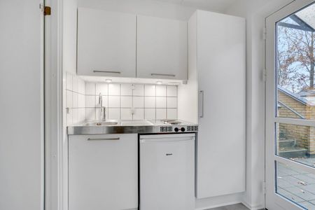 Stor etværelses lejlighed i trygge omgivelser - Photo 3