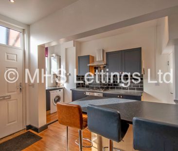 Room 3, 14 Royal Park Grove, Leeds, LS6 1HQ - Photo 4