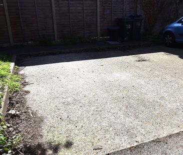 2 Bed Terraced House, Hogarth Crescent, SW19 - Photo 6