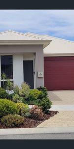 Modern Family Home in Peaceful Eglinton Area - Photo 3