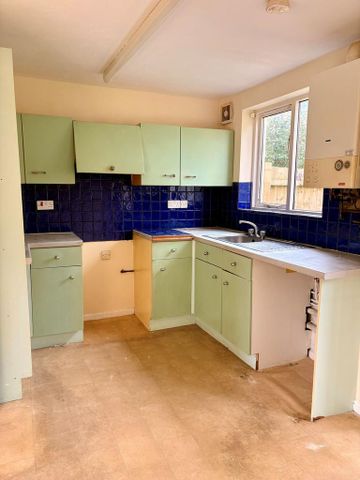 2 bedroom terraced house to rent - Photo 3