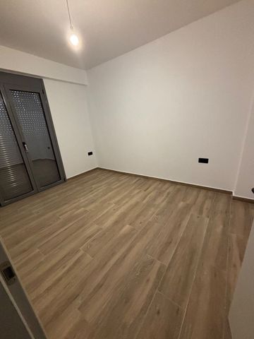 Μεζονέτα για ενοικίαση Πεύκα Βέρδη (Πετρούπολη) - Photo 4