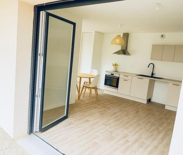 Location Appartement 4 pièces 77m² ORLEANS 45000 - Photo 4