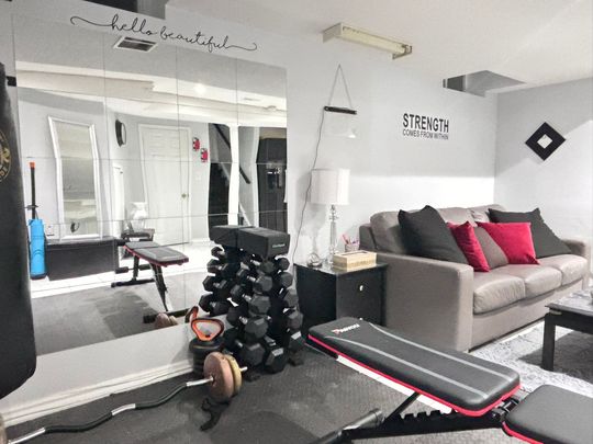 For Lease - 90 Via Romano Way Unit# Bedroom in Basement, Brampton, Ontario - Photo 1